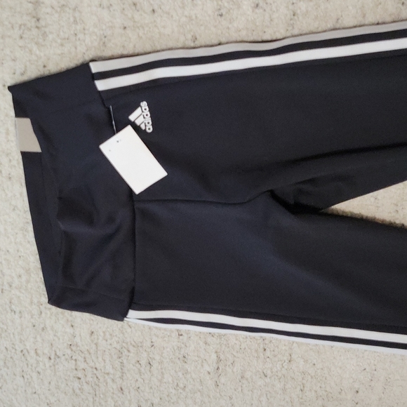 7/8 high rise adidas - Picture 1 of 3